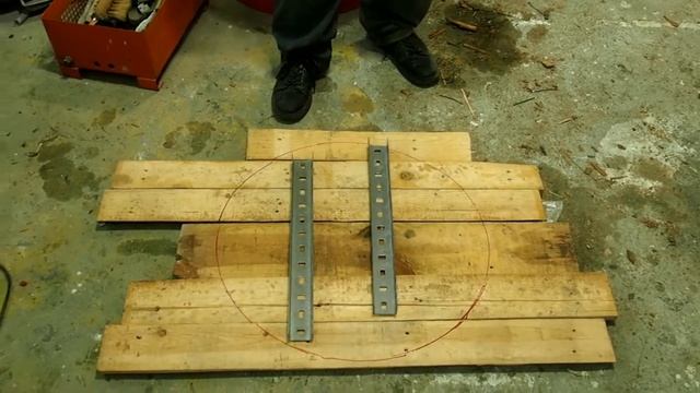 Что можно сделать из обычной 200-т литровой бочки?! смотреть онлайн