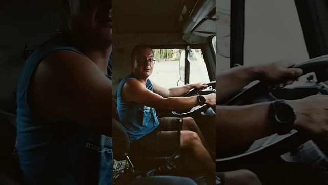 Параллельная парковка на Камазе c прицепом смотреть онлайн