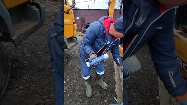 Замена тубы в шприце. Как поменять тубу в шприце для смазки.