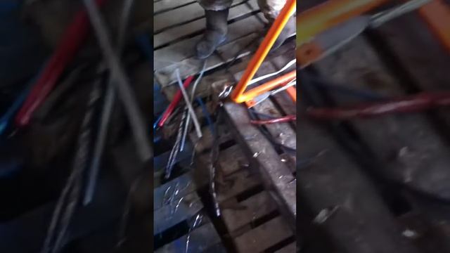 разделка одножильного кабеля в пластиковой изоляции на станке(стриппере) для разделки кабеля ГС-300 смотреть онлайн