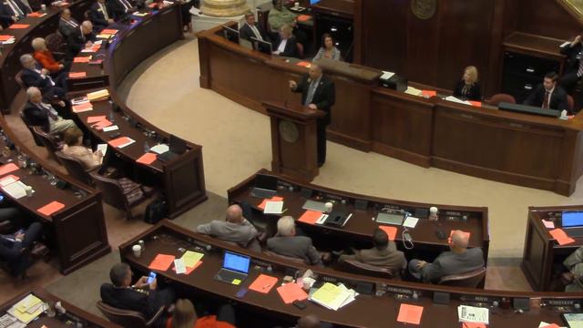 Arkansas Representative Dan Douglas closes for his tax increase bill смотреть онлайн