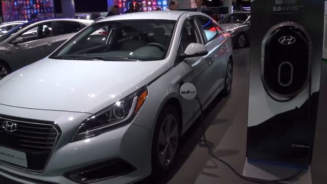 2016 Hyundai Sonata Hybrid And Plug-In Hybrid Preview: 2015 Detroit Auto Show смотреть онлайн
