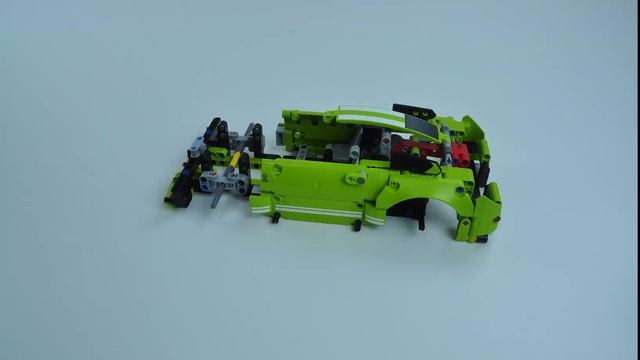 Stop Motion Build of Lego Fort Mustang Shelby GT500 (42138) смотреть онлайн