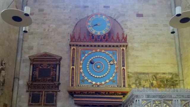 Hickory Dickory Dock | BIZARRE Theories On The Origin Of The Nursery Rhyme | A Deposed Dictator?