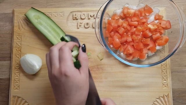 Просто залила щуку уксусом...СУПЕР-САЛАТ!!!! с маринованной щукой... смотреть онлайн