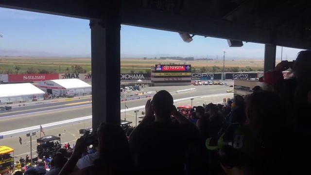 2016 Toyota/save mart 350 race start смотреть онлайн