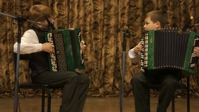 Дуэт баянистов