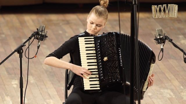 SEMIONOV Bulgarian Suite - Maria Dmitrieva, accordion / СЕМЁНОВ Болгарская сюита - Мария Дмитриева смотреть онлайн
