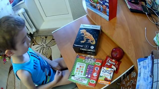 Что подарили в детском саду? Где конфеты? смотреть онлайн