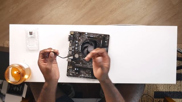 A Calming $500 Gaming PC Build ? смотреть онлайн