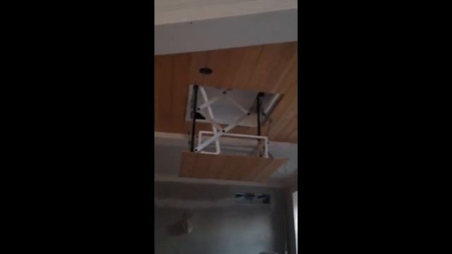 лифт для проектора