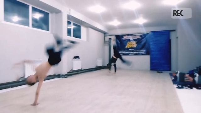 Bboy Pauk & Bboy Tel смотреть онлайн