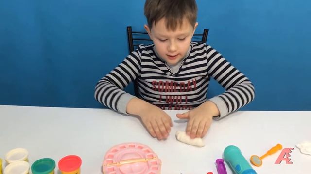 САМЫЙ ЗНАМЕНИТЫЙ НАБОР PLAY-DOH/Распаковка набора Play Doh Мистер Зубастик/Пластилин Плей ДО смотреть онлайн