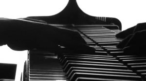 «Shine On You Crazy Diamond» (Pink Floyd). Исполняет Евгений Хмара (фортепиано).