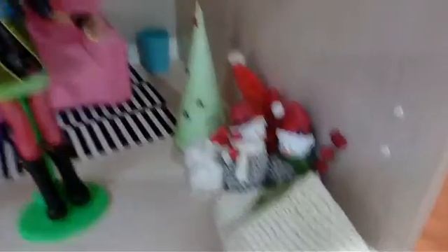 Хоули украсила свою комнату к Новому году\Sofia and Pet's смотреть онлайн