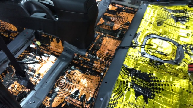 KIA CEED шумоизоляция за 6 часов по полной программе, в салоне авто лишь только тишина и уют смотреть онлайн