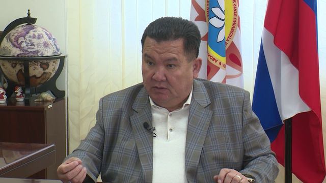 Ректор КалмГУ: "БОРЬБА С ОПУСТЫНИВАНИЕМ" смотреть онлайн