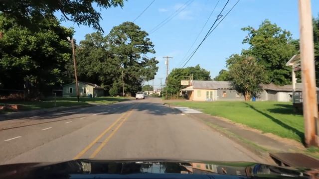 LAFAYETTE LOUISIANA HOODS смотреть онлайн