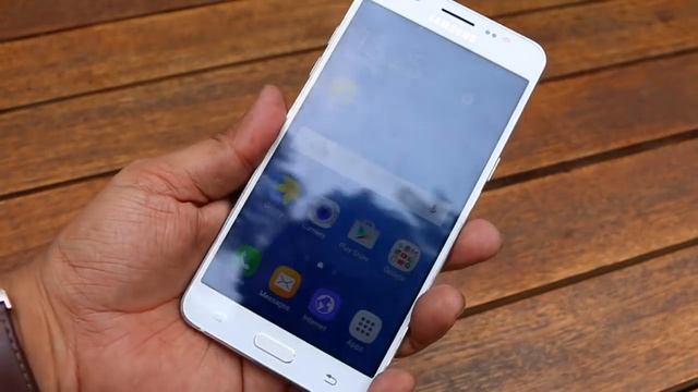 Samsung J5 2016 India Hands on Overview, First Impressions | Gadgets To Use смотреть онлайн
