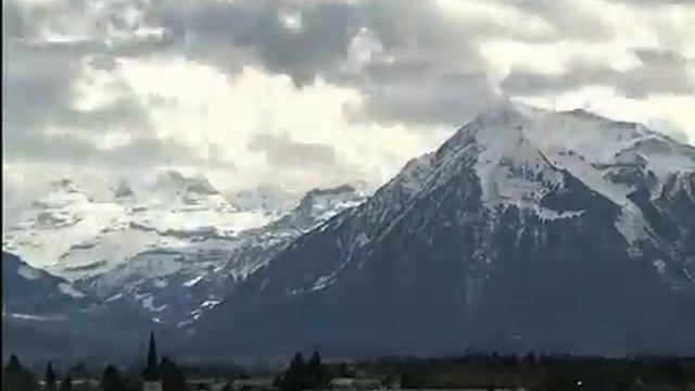 2013-4-12, Webcam BernerOberland смотреть онлайн