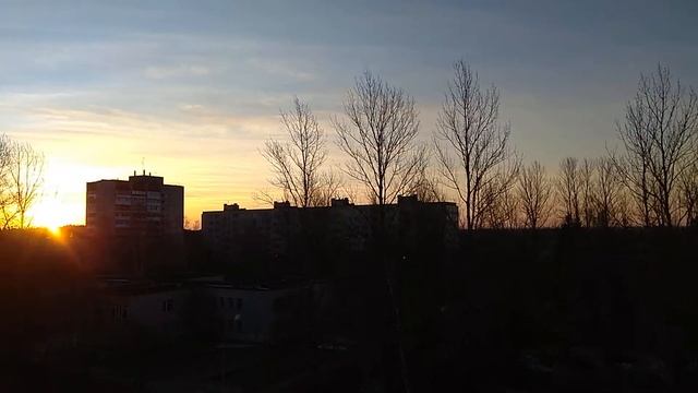 С рассветом прилетают чайки смотреть онлайн