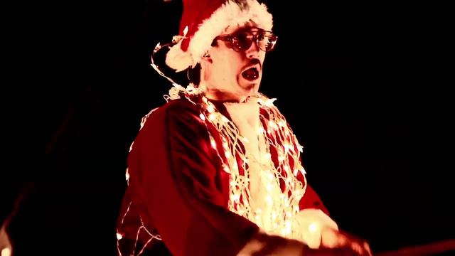 Christmas Tree - Lady Gaga - DRUM COVER - ADVENTURE DRUMS!! смотреть онлайн