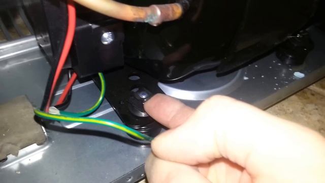 FIXED! Refrigerator buzzing vibration extra loud. смотреть онлайн