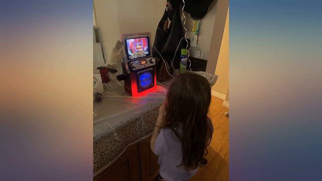 Singing Machine SML652BK HDMI Groove Mini Portable Karaoke System with Bluetooth review смотреть онлайн