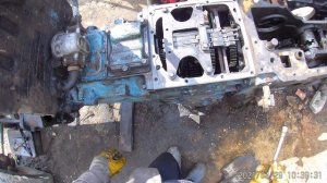 Установка блока вилок включения передач, а также крышки КПП МТЗ-50 -80