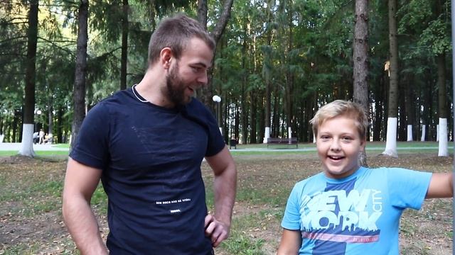 Спортивный влог 0.1: парк, турники, Петя Базукин смотреть онлайн