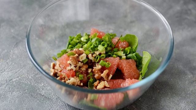 Салат из грейпфрута и шпината смотреть онлайн