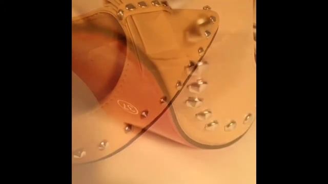 Туфли с шипами 2090 р. смотреть онлайн