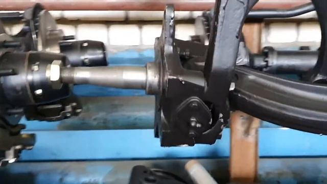 Балка передней оси Газель 3302 в сборе с кулаками смотреть онлайн