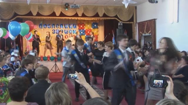 Вальс учеников и учителей. 2013 год смотреть онлайн