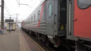 Тепловоз ТЭП70-0180 с поездом № 109 Москва – Анапа