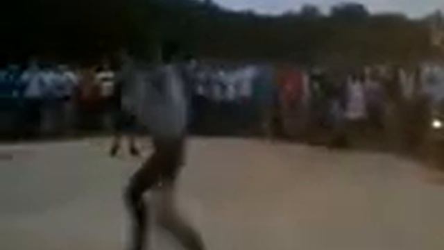 Вот как надо танцевать лезгинку Смотреть всем смотреть онлайн