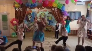 Выпускной Танец Мам и Сыновей.