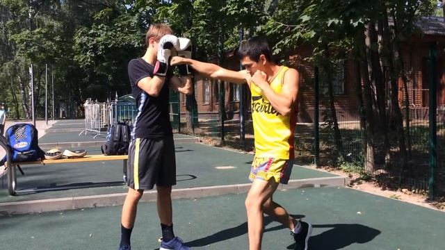 Видео урок двоечка уклон правый прямо , Клуб тайского бокса Даймонд смотреть онлайн