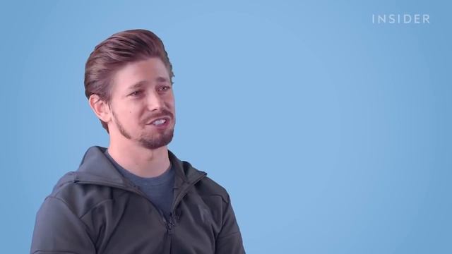 Мотогонщик Смотрит И Комментирует Погони На Мотоциклах В Кино смотреть онлайн