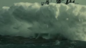 Шторм в Каспийском  море