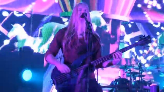 Last Ride Of The Day (Nightwish Vehicle of Spirit Live at Wembley 2015 - 16of17) смотреть онлайн