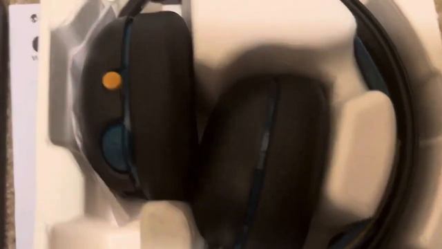 Беспроводные детские наушники Skullcandy Grom