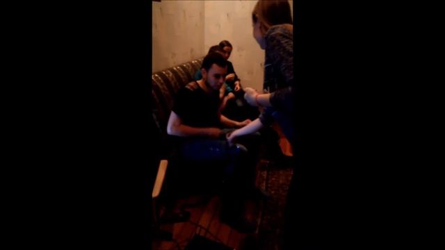 действие электрошокера на человека видео смотреть онлайн