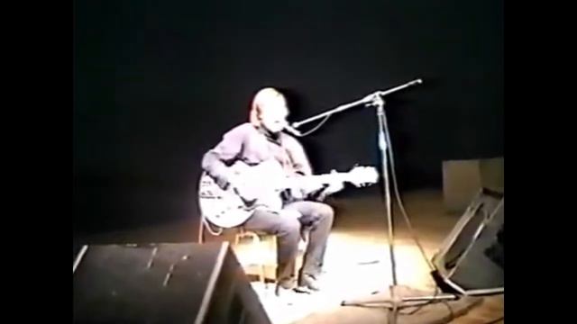 Егор Летов - Все идет по плану (концерт в Ленинграде,1994)