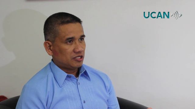 A New Chapter for Filipino Catholics (Do religious books still excite?) смотреть онлайн