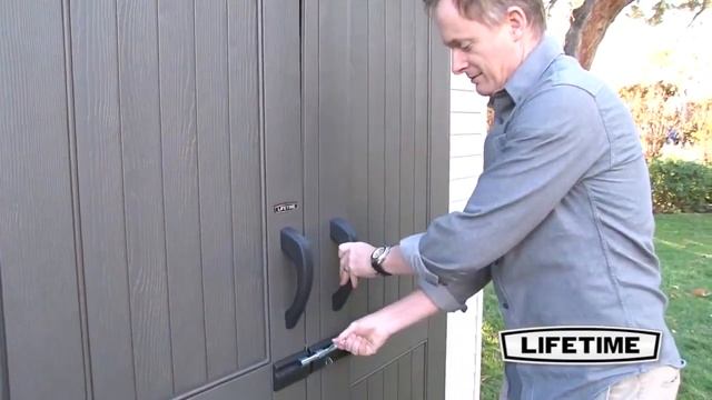 Lifetime Сарай пластиковый хозблок 7'x4,5' м смотреть онлайн