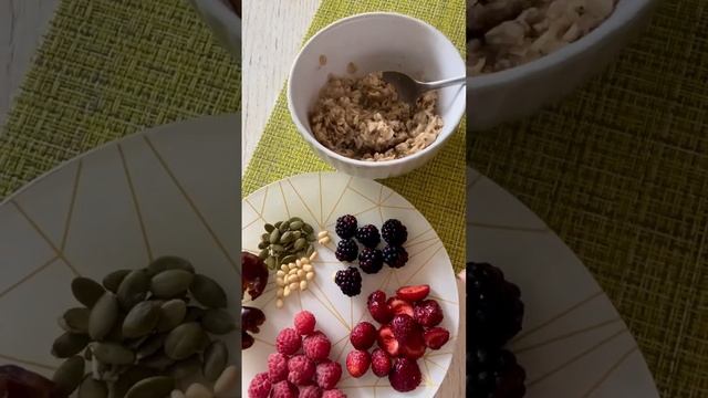 Полезная овсянка на завтрак на кокосовых сливках #здоровоепитание #fitness #вкуснаяеда #завтрак смотреть онлайн