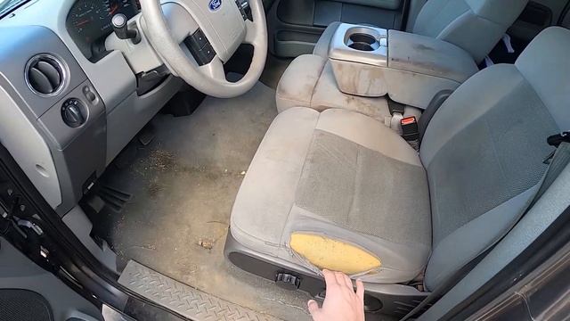 I BOUGHT A TRUCK! // 2004 Ford F-150 XLT 4X4 POV Review // Radial Reviews смотреть онлайн