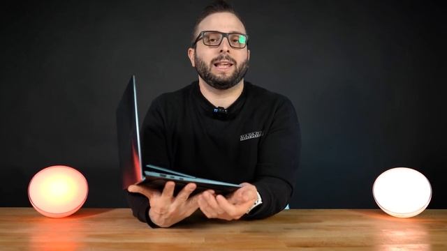 Asus ZENBOOK DUO 14, lo ScreenPad si RINNOVA! Anteprima CES 2021 смотреть онлайн