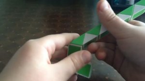Пружина из игрушки «змейка»